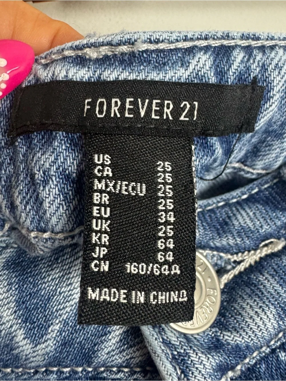 FOREVER 21 | High-Rise Light Blue Denim Baggy Bermuda Shorts Women’s Size 25 (0)